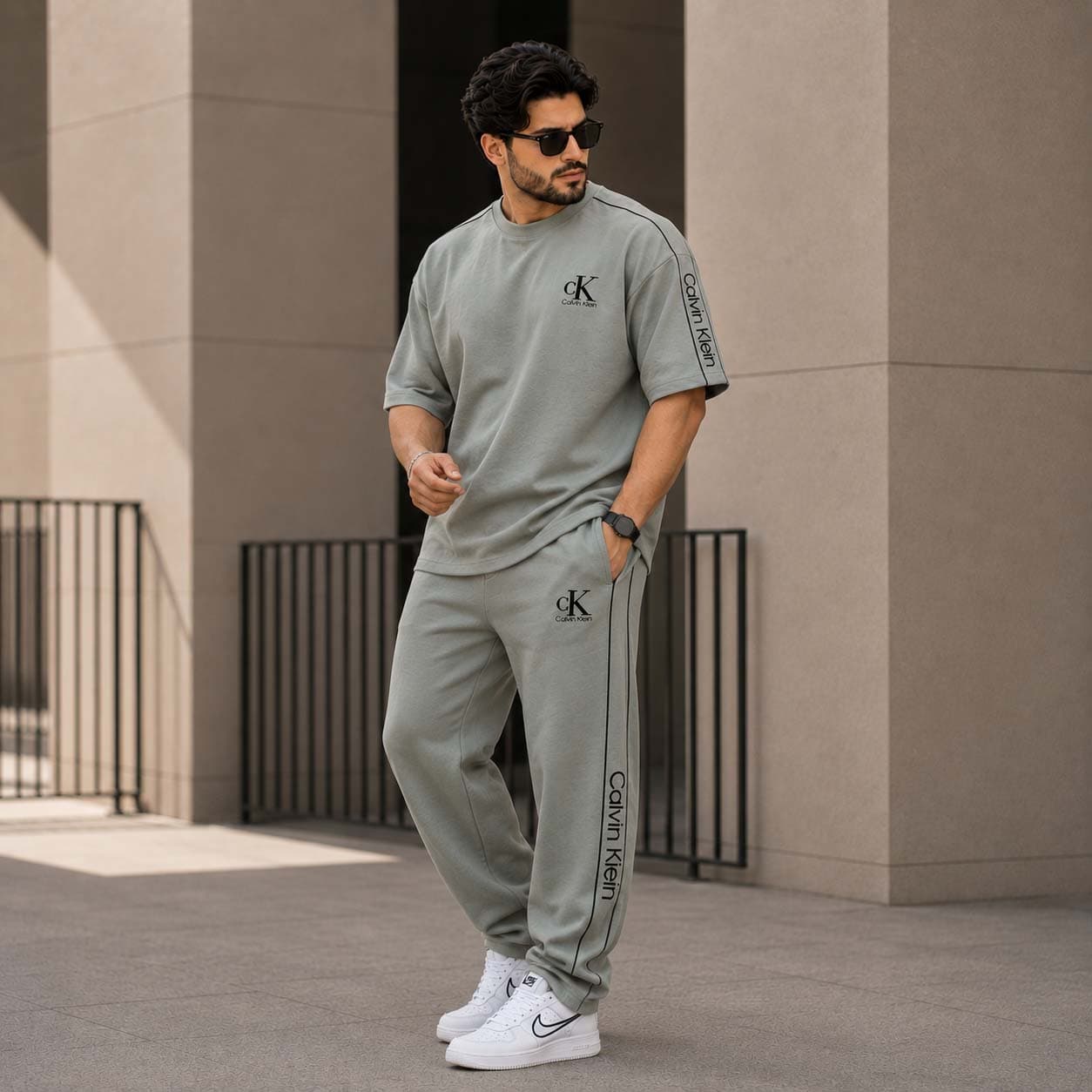 ست تیشرت و شلوار مردانه طرح Calvin Klein | رنگ سبز کمرنگ — تصویر ۳