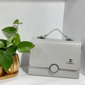 کیف شنل chanel قفل گرد — تصویر ۳