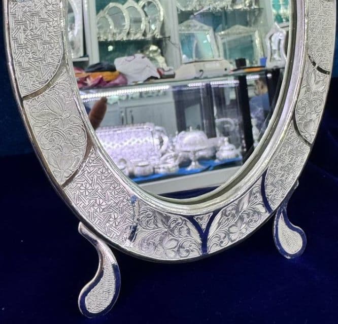 آینه بیضی کوچک بدون تاج نقره — تصویر ۴