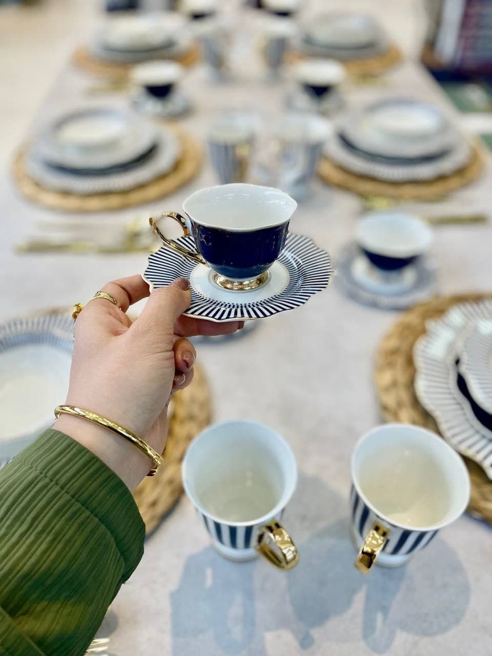 سرویس غذاخوری ترک — تصویر ۱۱