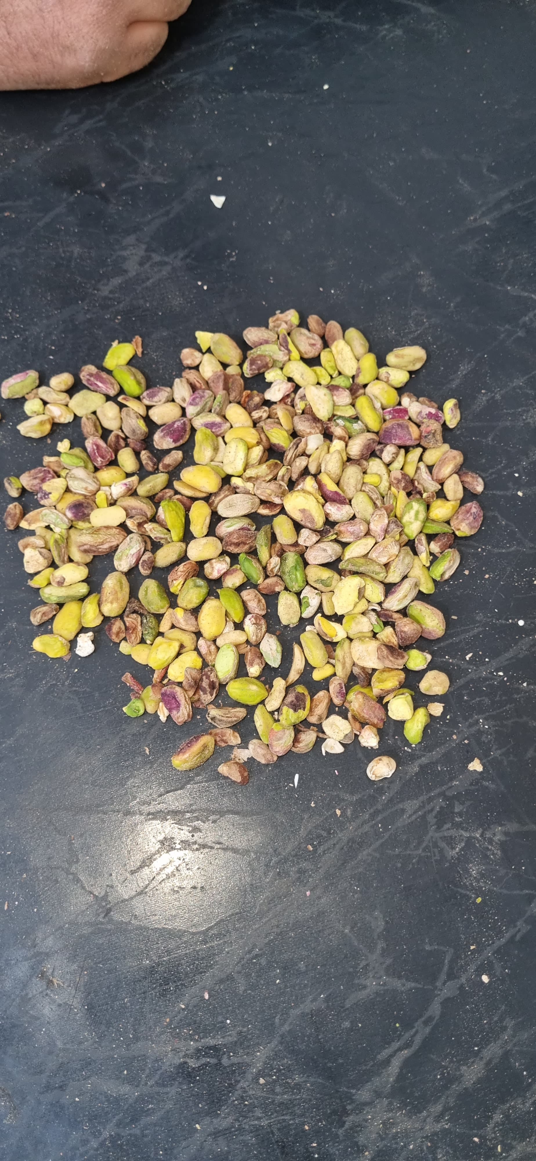 مغز پسته پک ۲۰۰کیلو گرمی