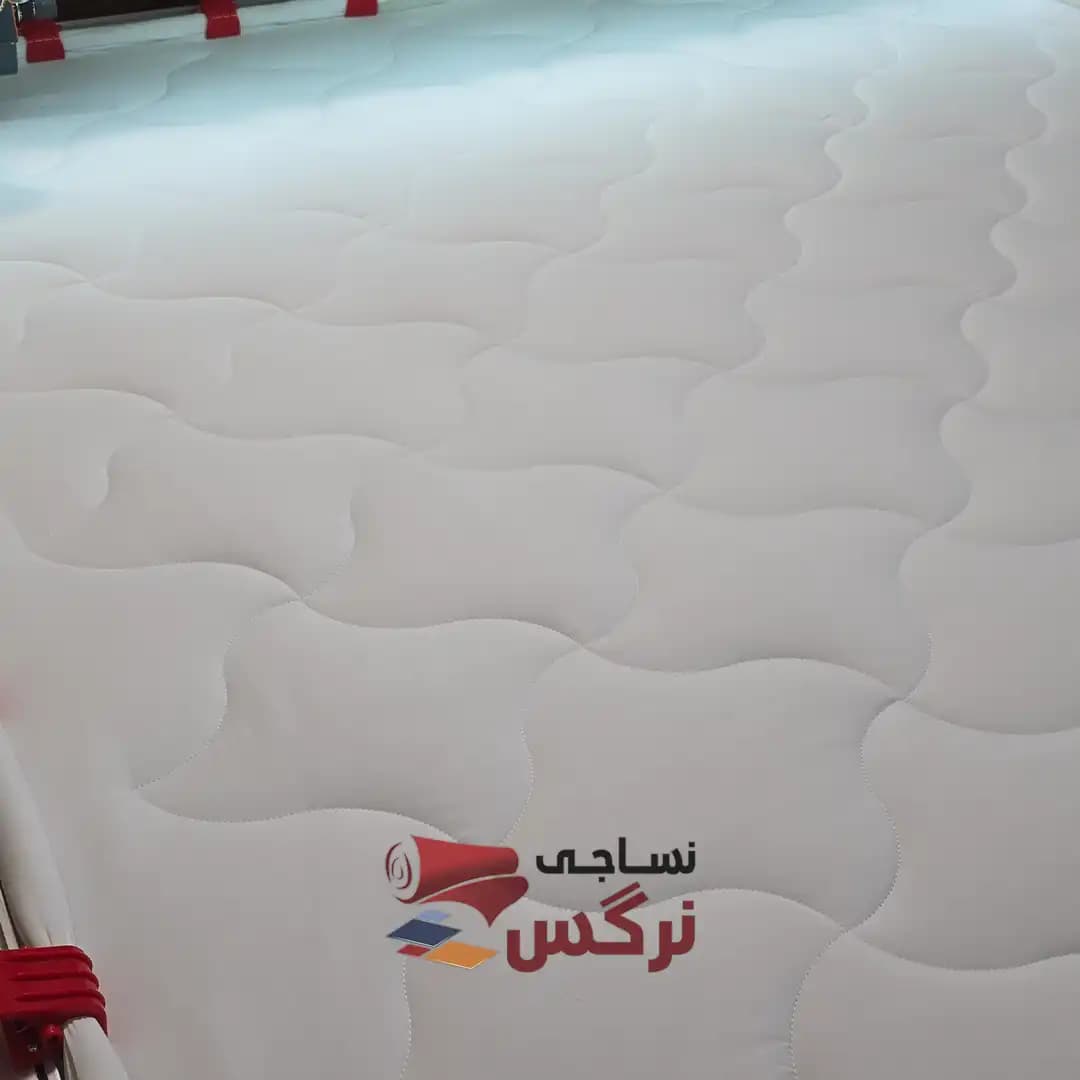 لحاف لایت یک و نیم نفره تخت 120 میکرو براش — تصویر ۳