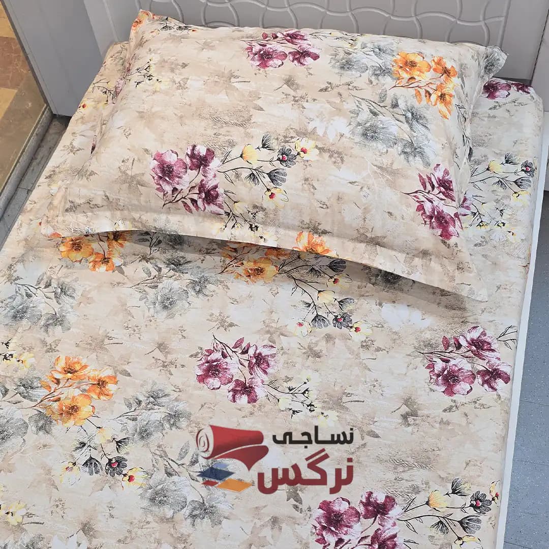 نیم ست کاورکشدار تخت و روبالشتی ساتن ابریشم گلدار کد 129 — تصویر ۳