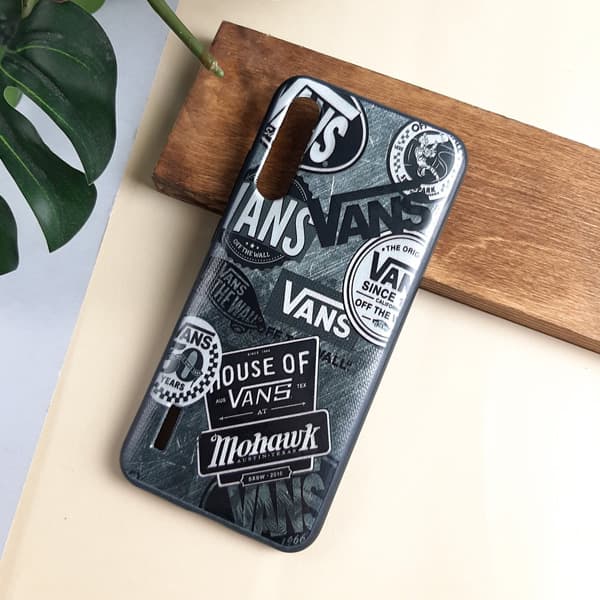 کاور موبایل طرح VANS مناسب گوشی شیائومی Mi A3 — تصویر ۲