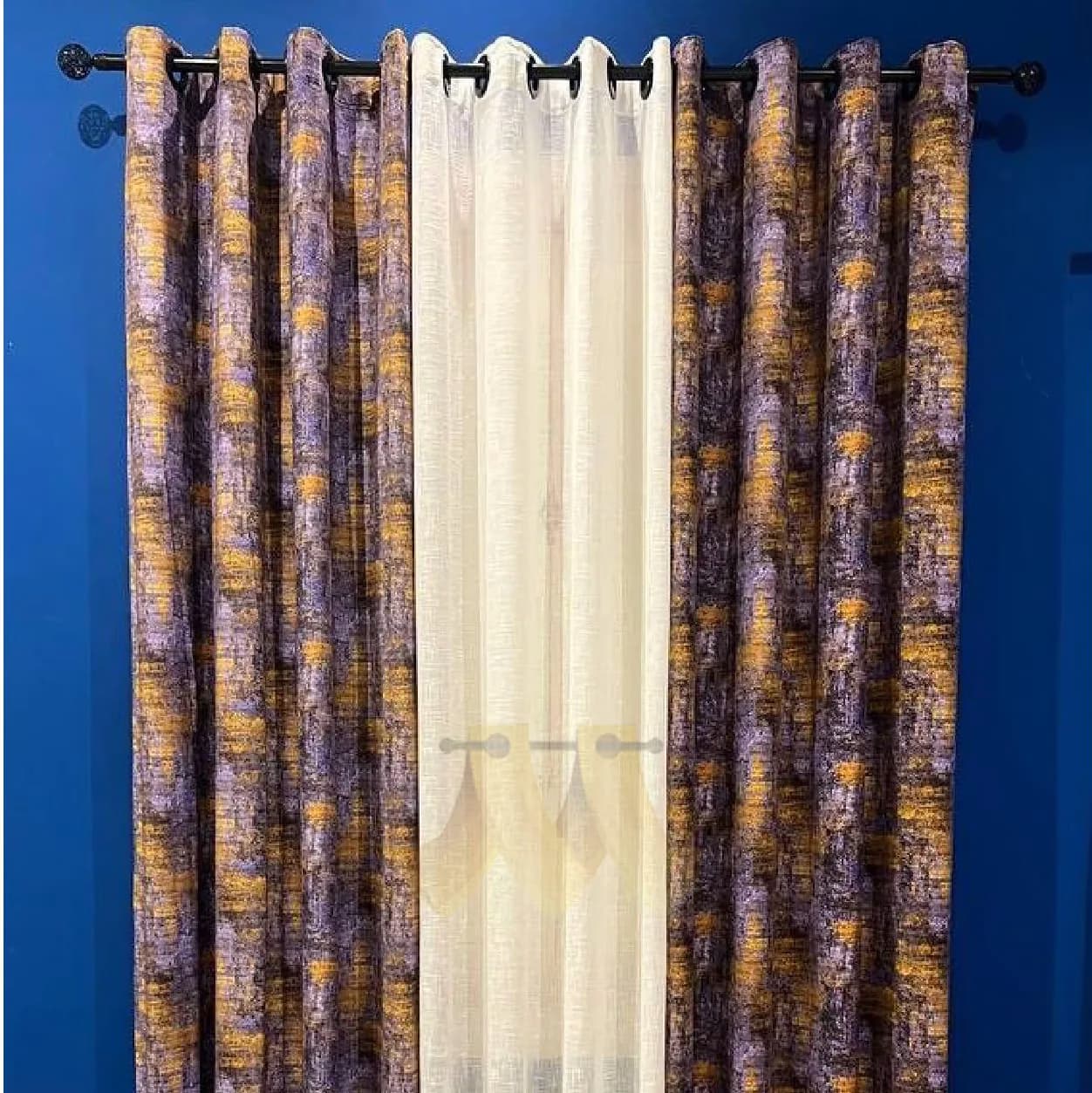 پرده آماده مخمل آبرنگی