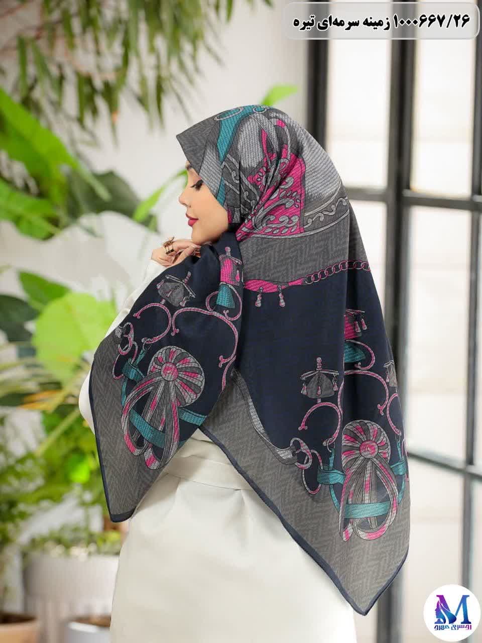 روسری نخی آبرنگی سرمه ای 140 طرح کمربندی — تصویر ۴