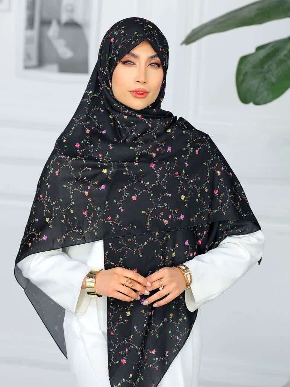 روسری نخی گلدار طرح غنچه 140 — تصویر ۳