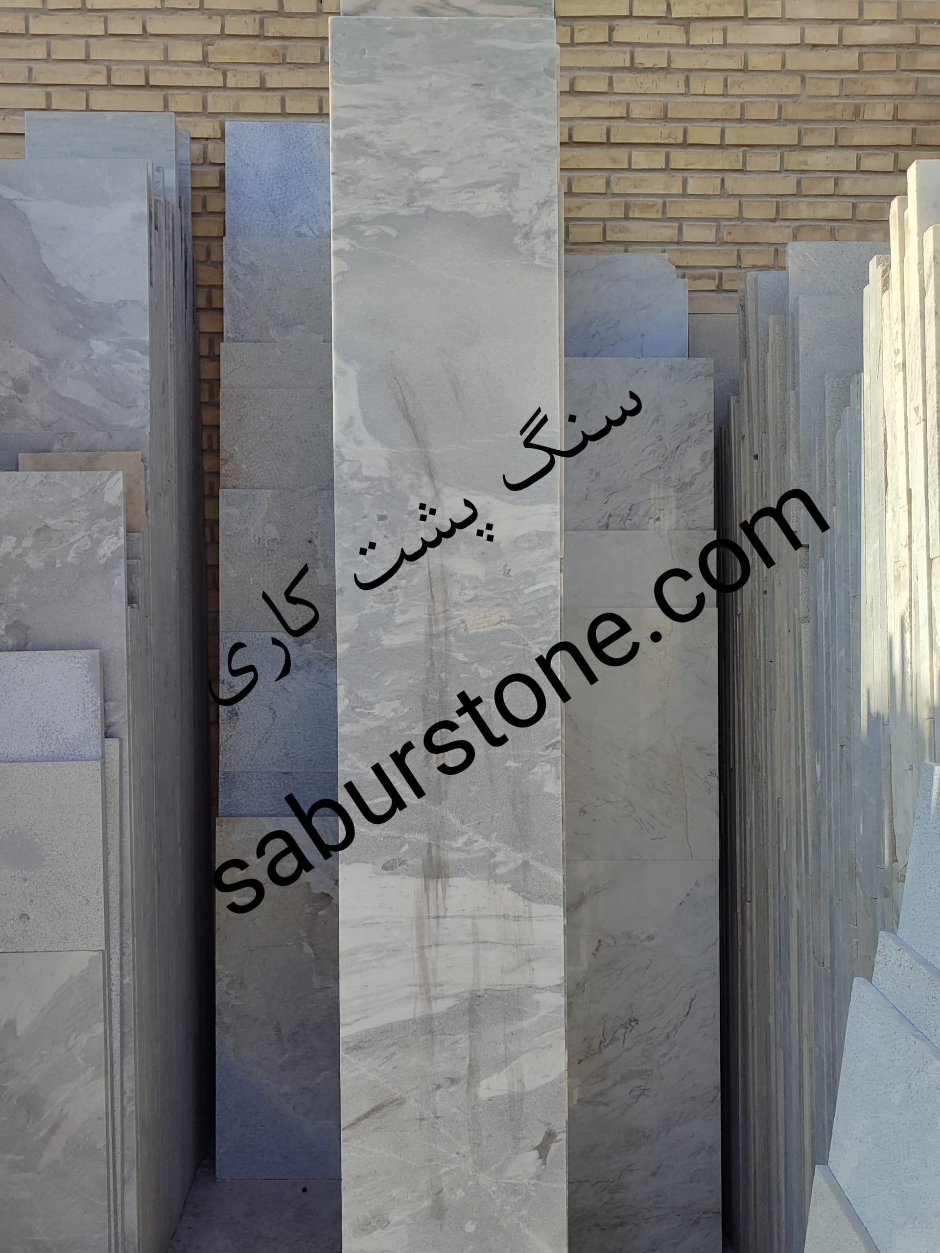 سنگ پلاک اقتصادی برای دیواره‌ها | مناسب پارکینگ، باغ و فضاهای جانبی