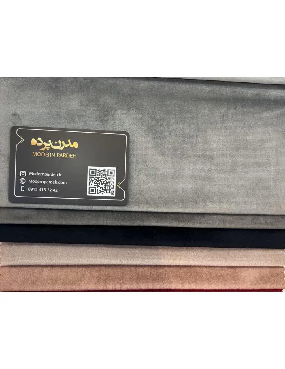 پرده مینیمال ترکیب حریر و مخمل طوسی روشن کد 27 — تصویر ۵