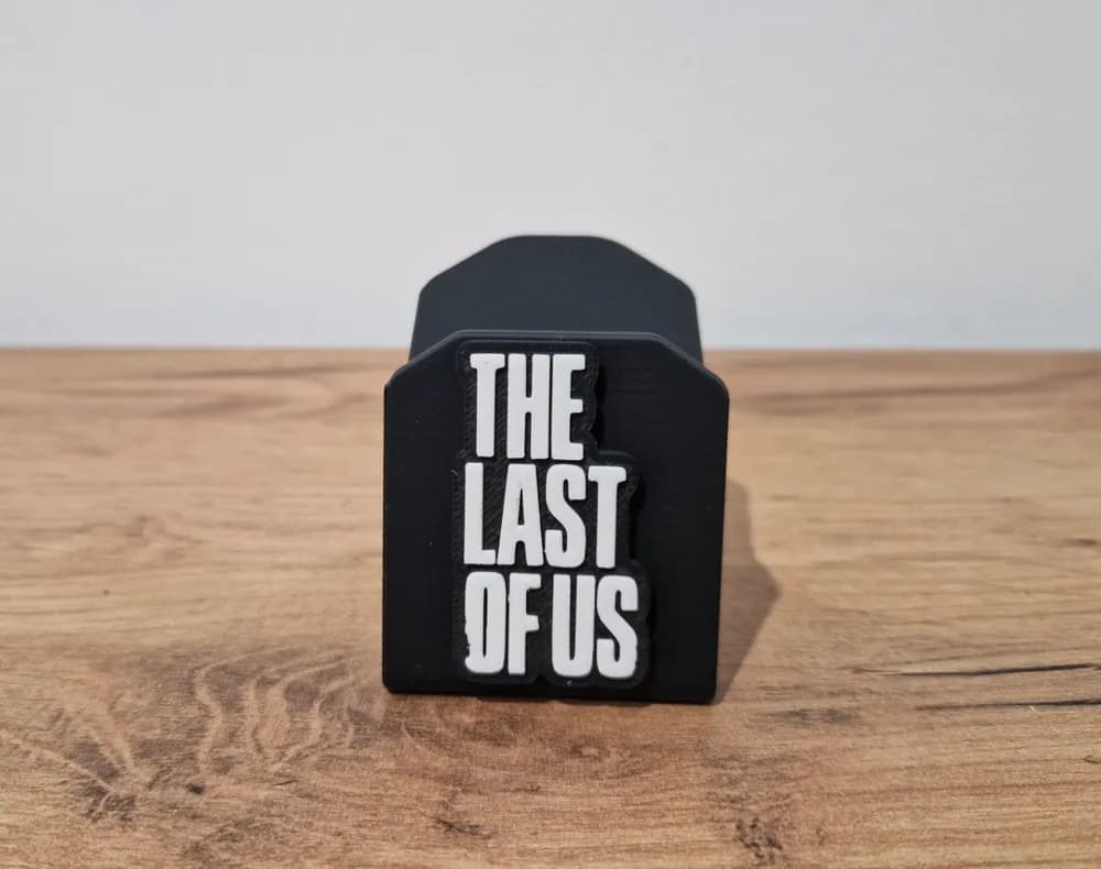پایه نگهدارنده دسته بازی Xbox, PS5, PS4 طرح The Last of Us کد 347 — تصویر ۴