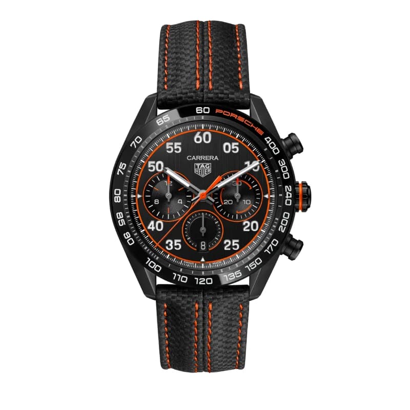 تگ هویر Carrera Chronograph x Porsche Orange Racing Special Edition 44 استیل با پوشش DLC مشکی | صفحه مشکی با جزئیات نارنجی | بزل سرامیکی مشکی Tachymeter و بند چرمی مشکی با دوخت نارنجی | رفرنس CBN2A1M. — تصویر ۹