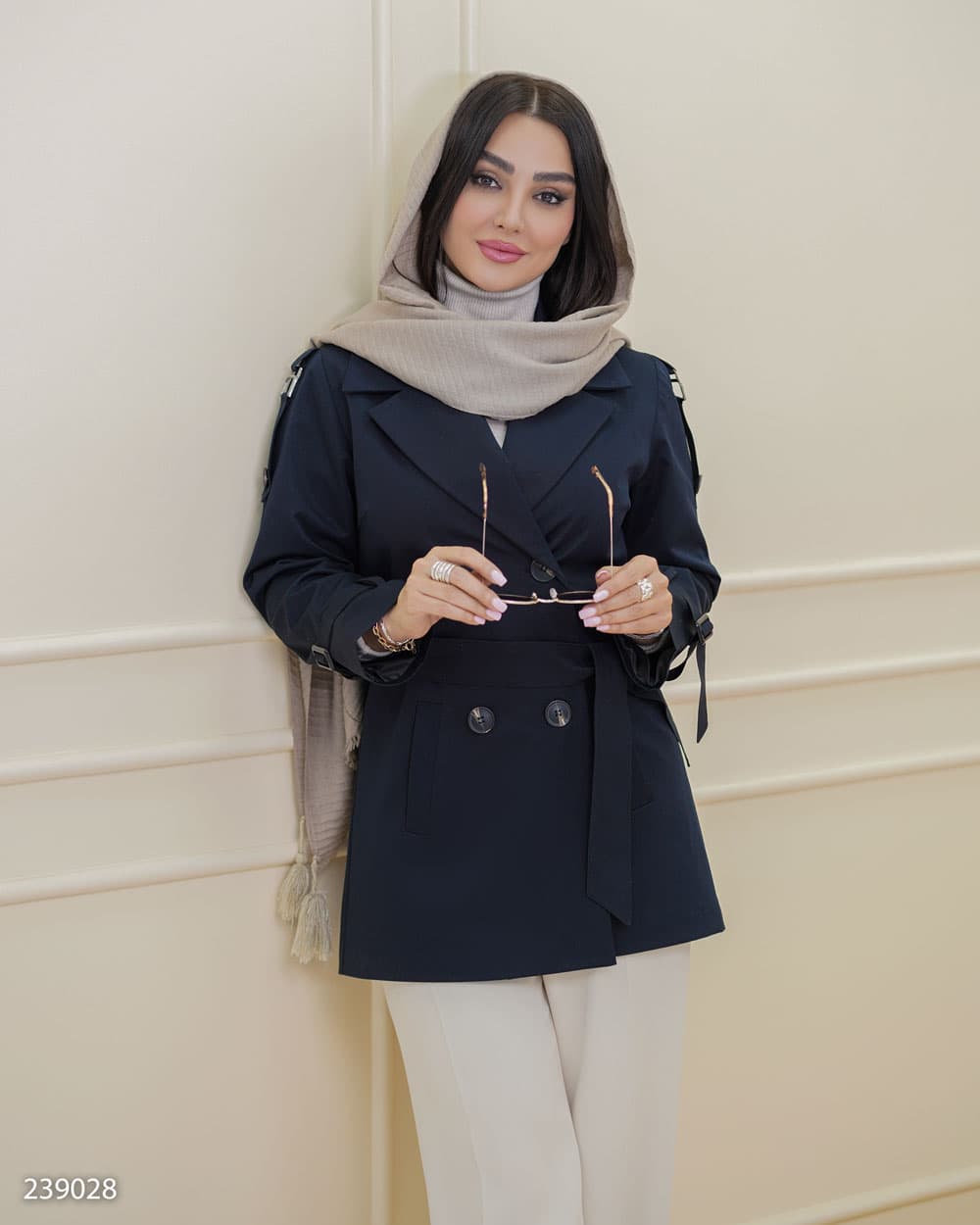 بارانی زنانه مدل آرات کد 5002390