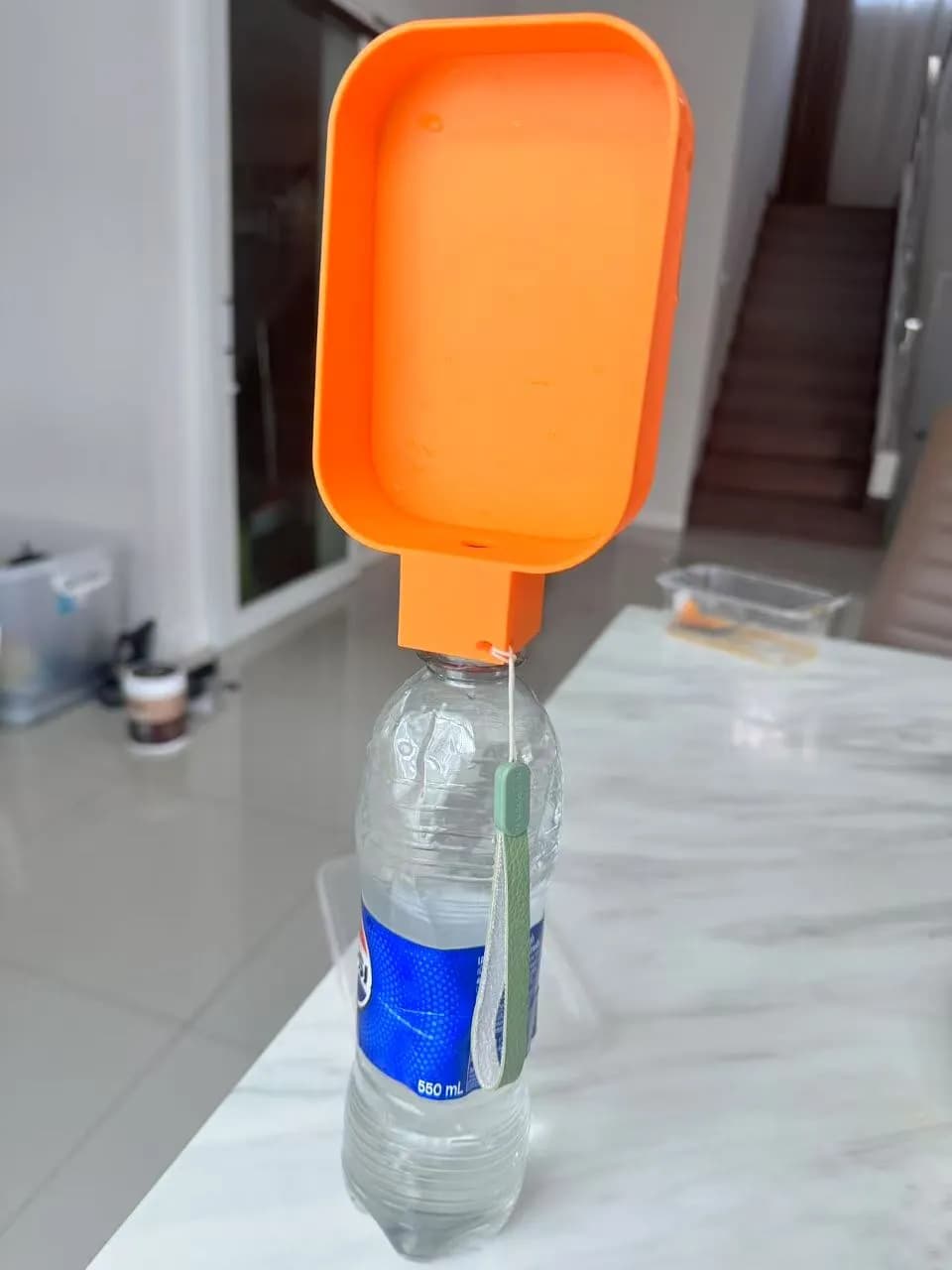 ظرف آبخوری سگ و گربه (قابل اتصال برای سر بطری) کد156 — تصویر ۳