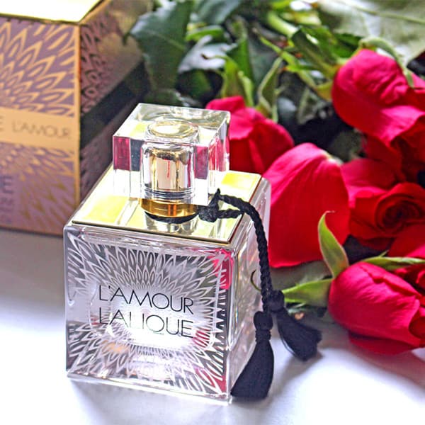 عطر زنانه لالیک لامور (۱۰۰ میل) | رایحه گلی و خنک | اصل فرانسه کد 4000 — تصویر ۳