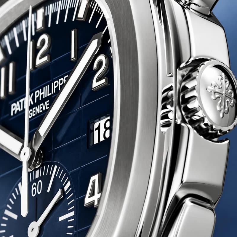 پتک فیلیپ آکوانات Chronograph 42.2 طلای سفید، صفحه آبی گرادیانی و بند کامپوزیت آبی | رفرنس 5968G-001 — تصویر ۴