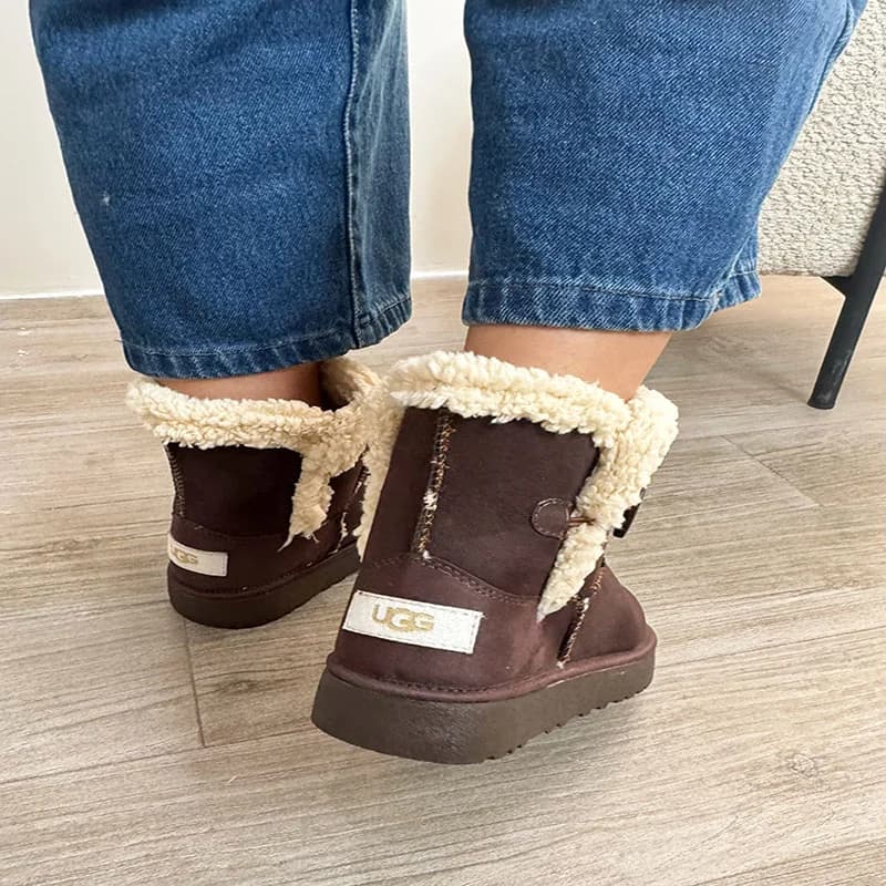 بوت زنانه مدل آگ لبخند UGG — تصویر ۲