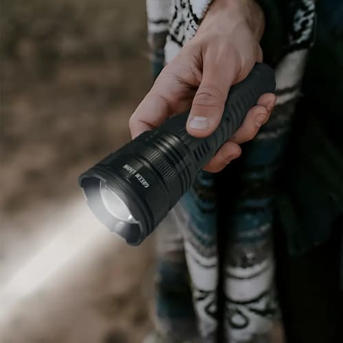 چراغ قوه گرین لاین 2000 لومن (Green Lion Hyper Ray LED Torch GL-FL2) — تصویر ۴