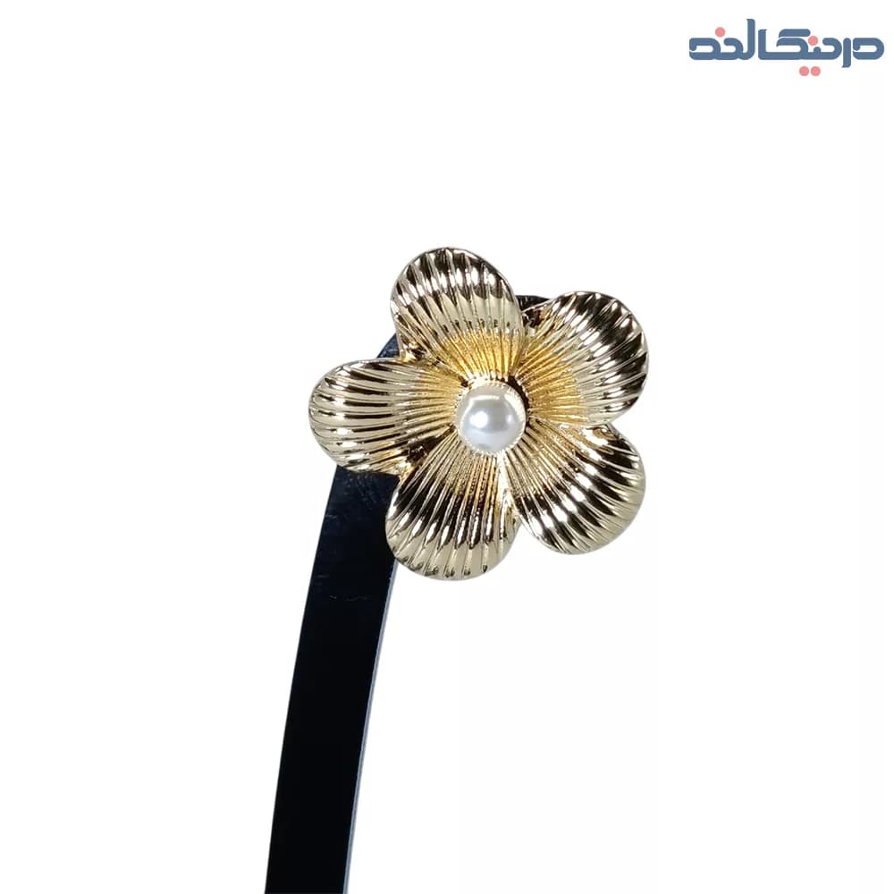 گوشواره زنانه طرح گل طلایی کد 7703 — تصویر ۵