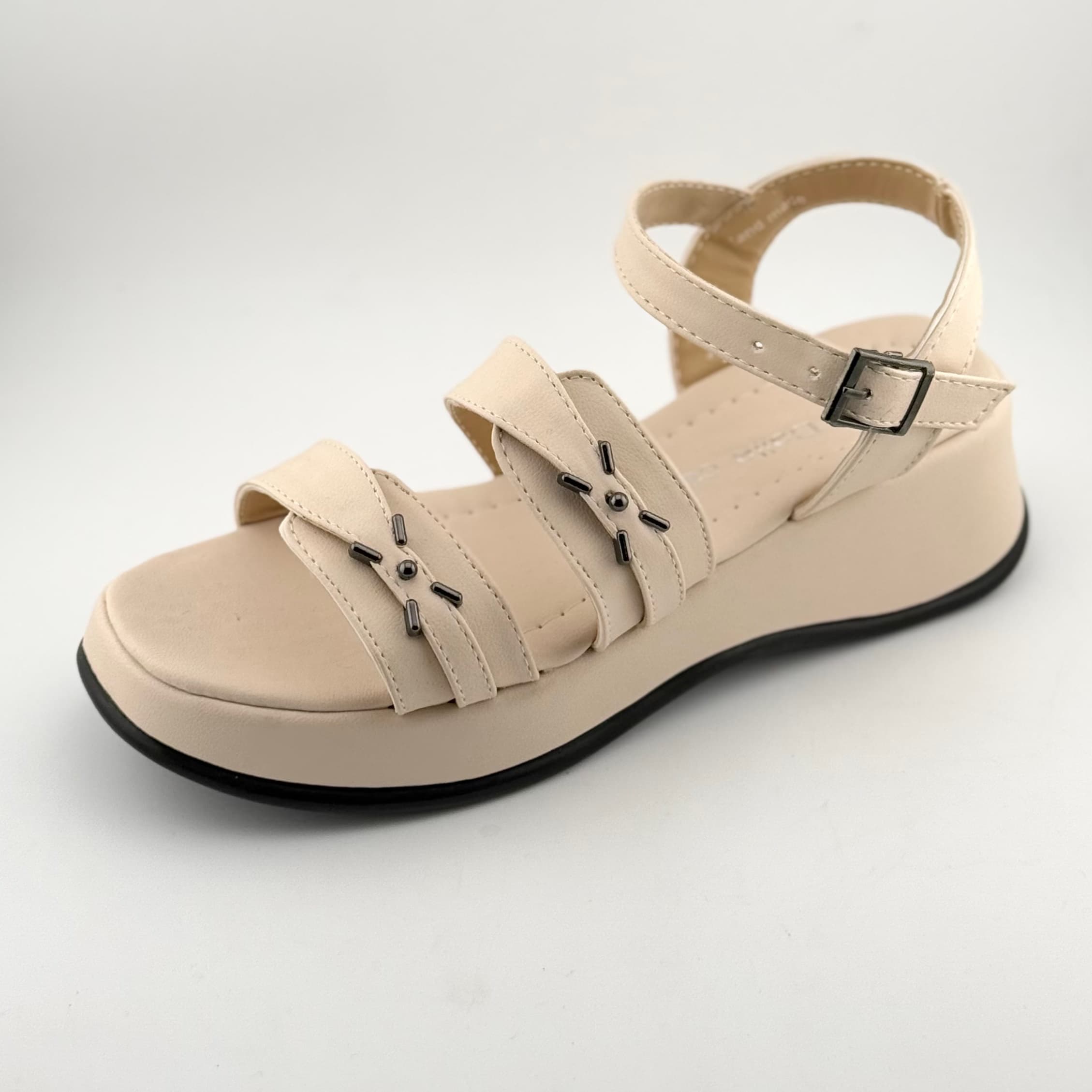 صندل طبی زنانه مدل کوکو کرمی