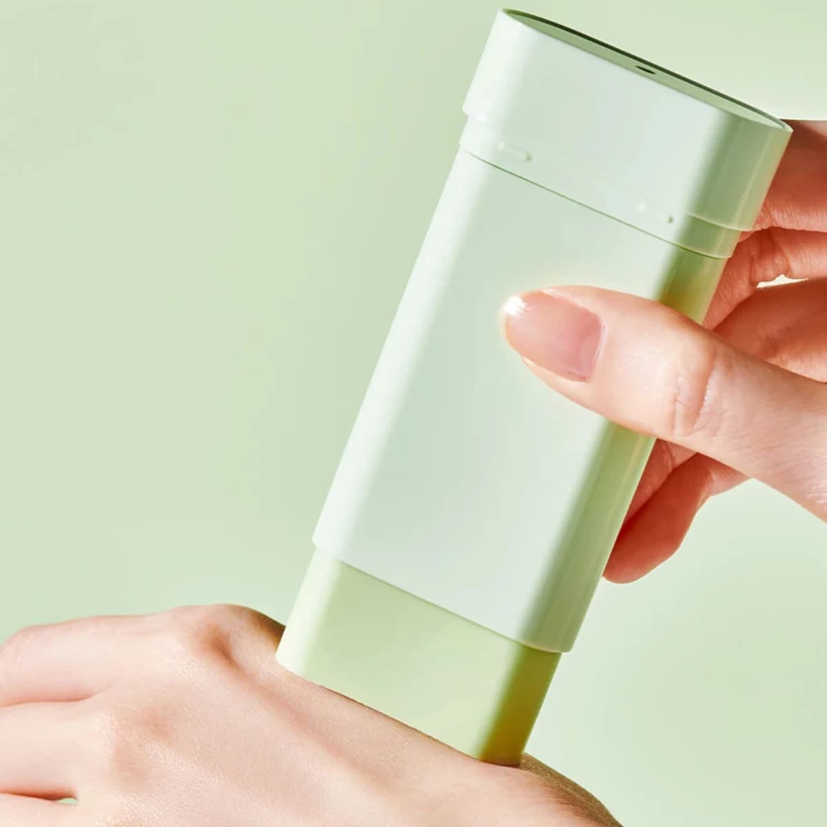 ضدآفتاب توکوبو استیکی سبز اصل SPF 50 حجم 50 میل — تصویر ۵