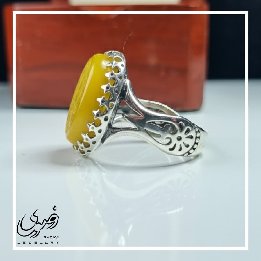 انگشتر نقره مردانه عقیق زردبا حکاکی نام بزرگ صاحب الزمان (عج) — تصویر ۵