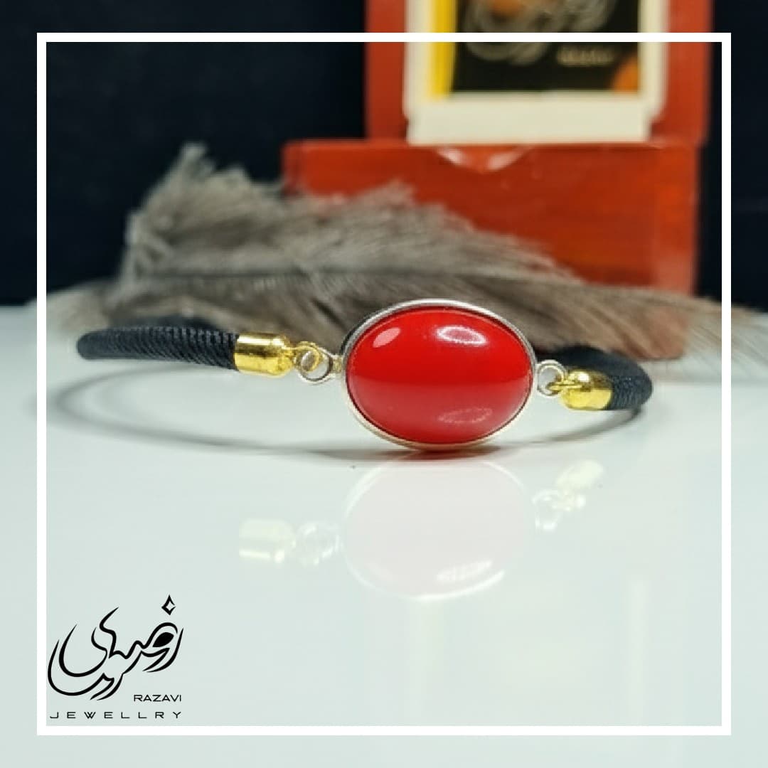 دستبند چرمی زنانه مشکی با عقیق سرخ