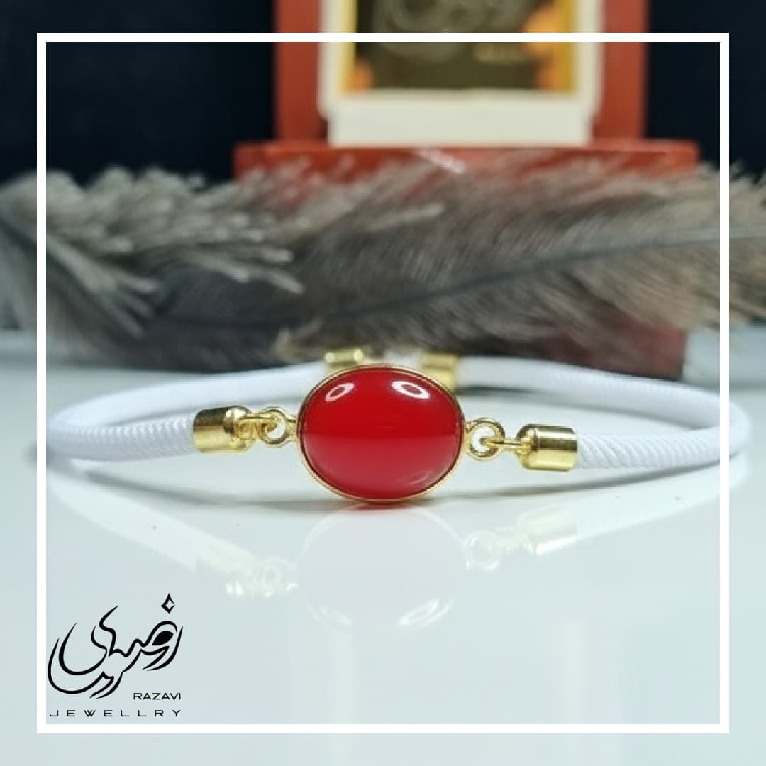 دستبند چرمی زنانه سفید با عقیق سرخ