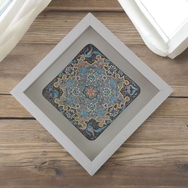 بشقاب میناکاری دیوارکوب مربعی|همراه با قاب PVC|کد DK25209 — تصویر ۵