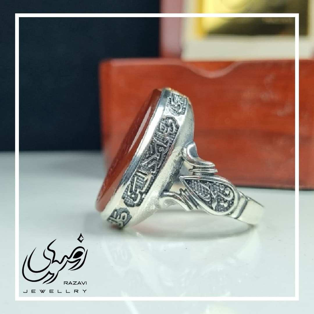 انگشتر نقره مردانه عقیق سرخ با حکاکی یا اباعبدالله (ع) — تصویر ۲