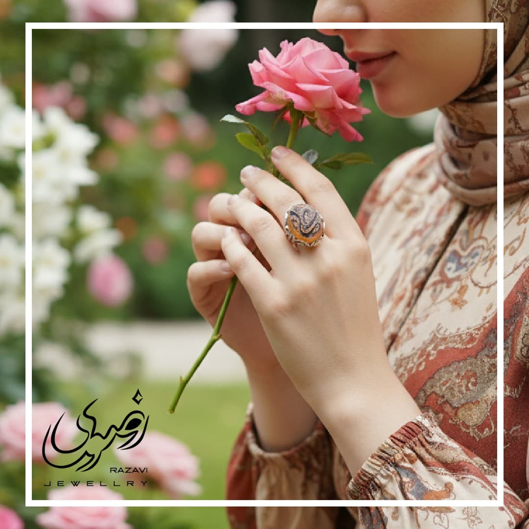 انگشتر نقره زنانه عقیق یمانی پرتغالی با حکاکی علی — تصویر ۲