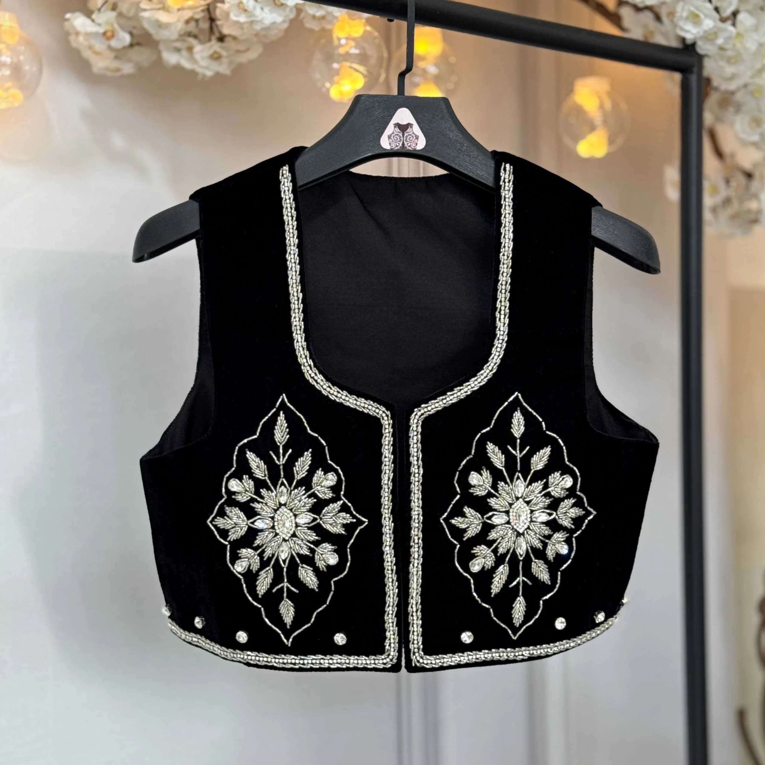 سخمه جواهردوزی یقه گرد اوین کد 1293 — تصویر ۲
