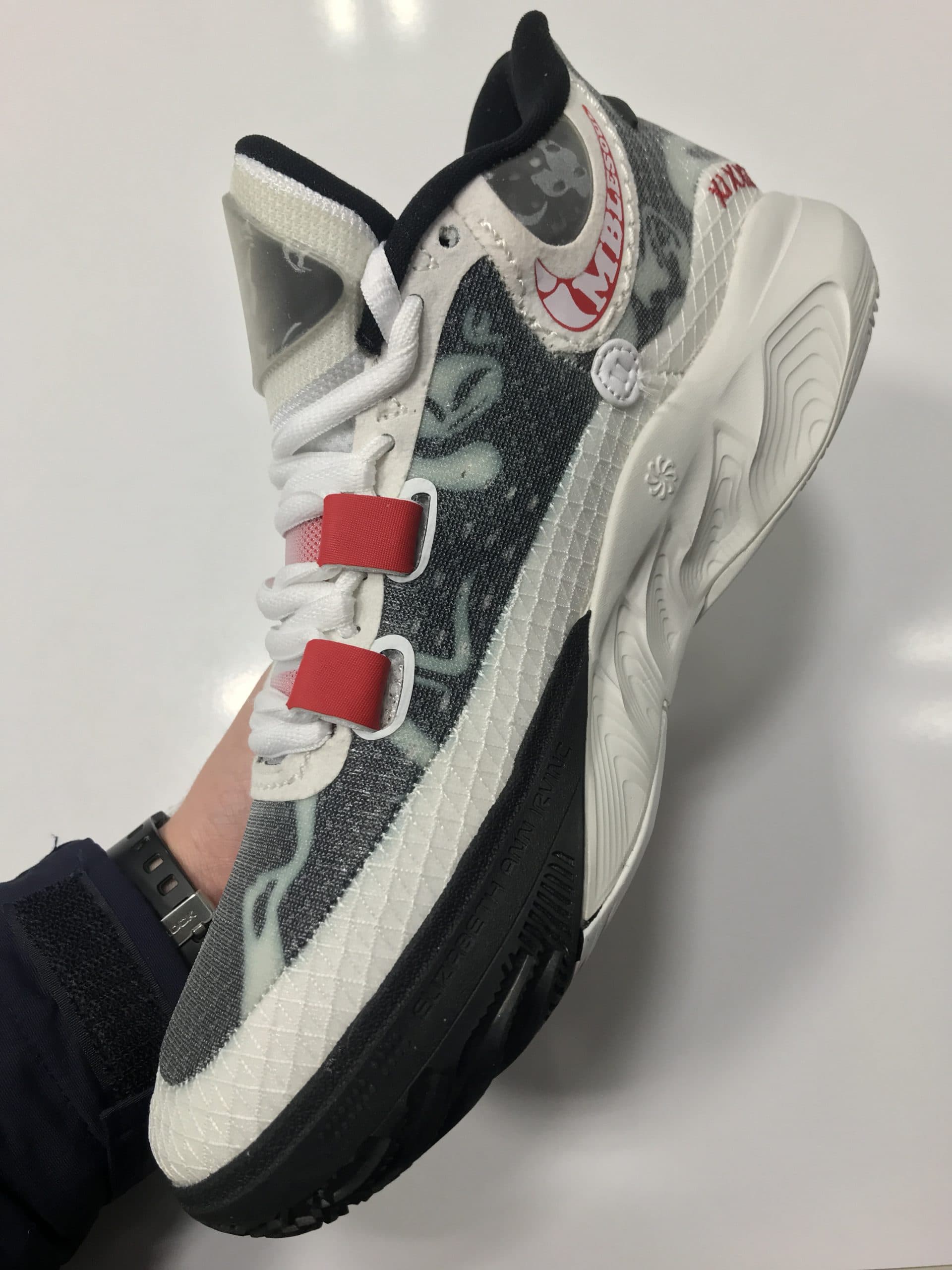 کتونی بسکتبال کایری Nike Kyrie 9 — تصویر ۷