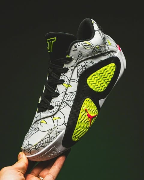 کتونی بسکتبال Jordan Tatum 2