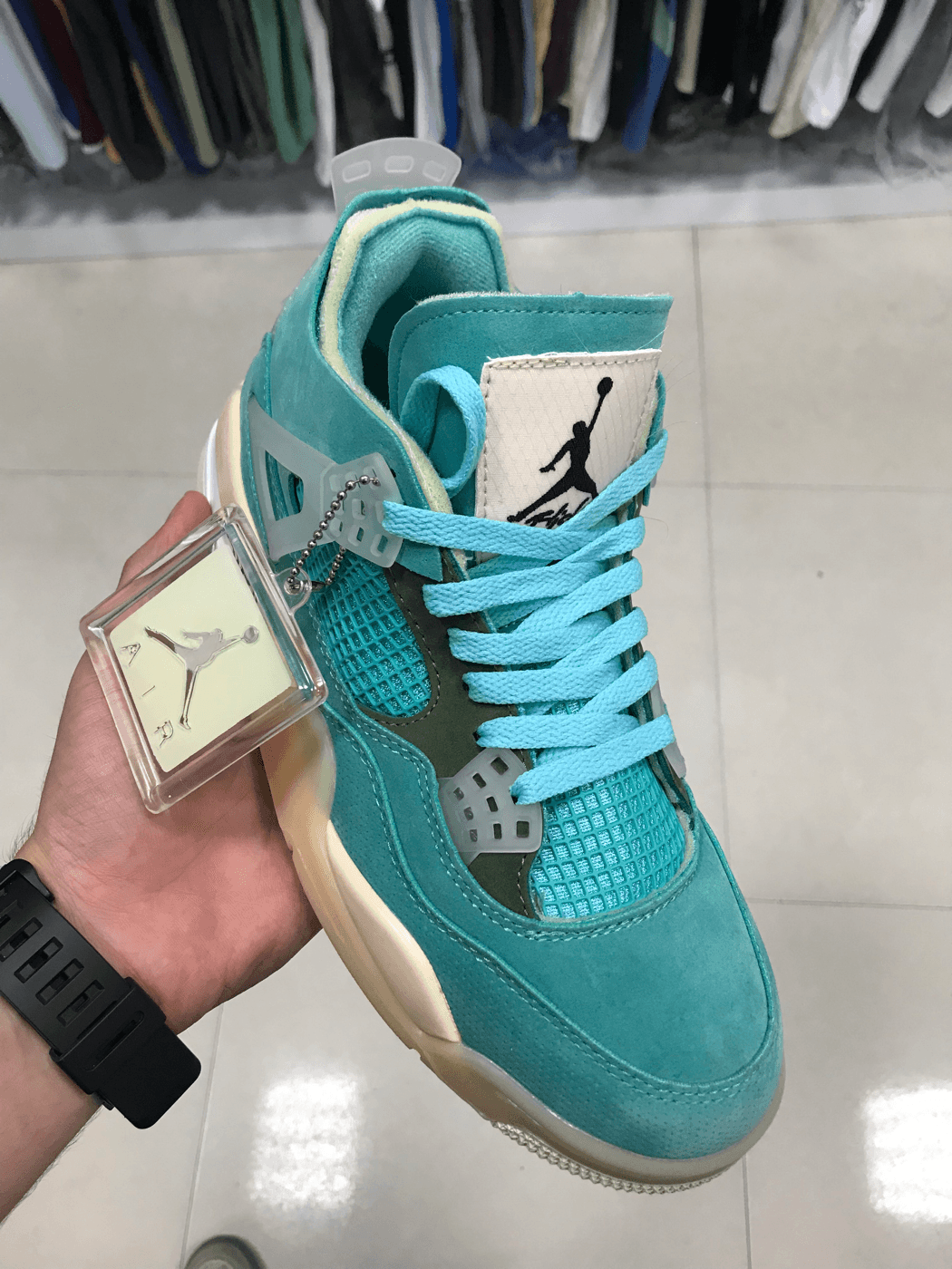 کتونی جردن Jordan 4 — تصویر ۳