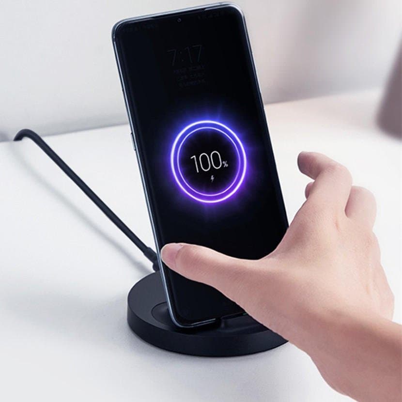 استند شارژر وایرلس 20W شیائومی Xiaomi Mi 20W Wireless Charging Stand — تصویر ۷