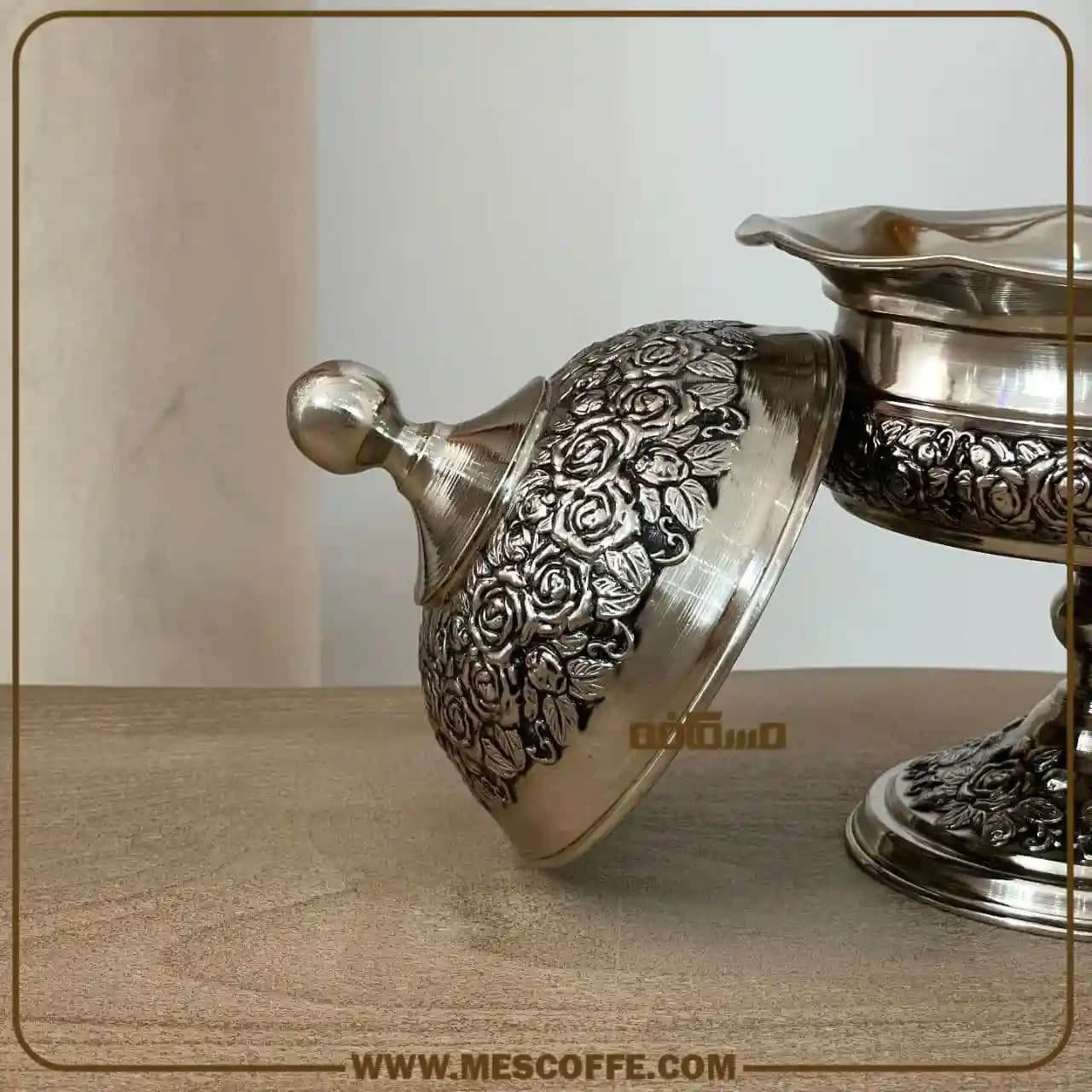 سرویس پذیرایی مسی سفید(مدل گل رز پایه دار/برند سویل) — تصویر ۳