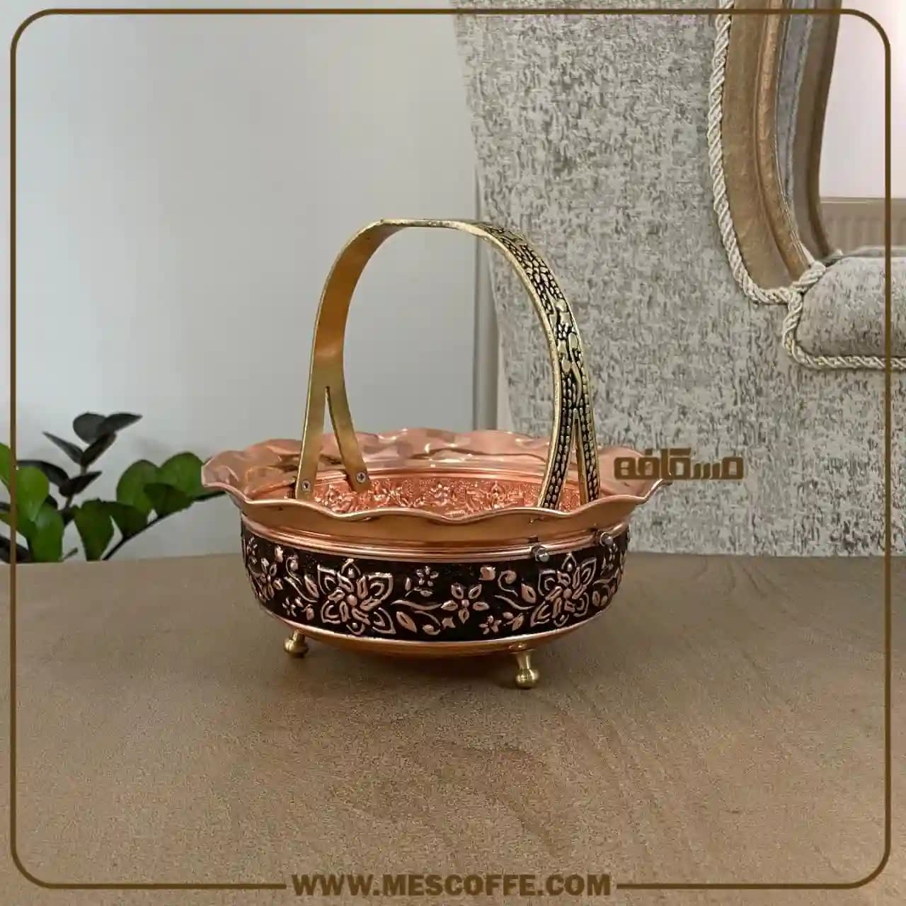 سبد پذیرایی مسی زنجان(مدل گل یاس/کد1909) — تصویر ۵