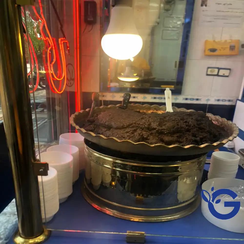 حلوا سیاه اعلای اردبیل (یک کیلویی) حلواپزی حاج ممی — تصویر ۹