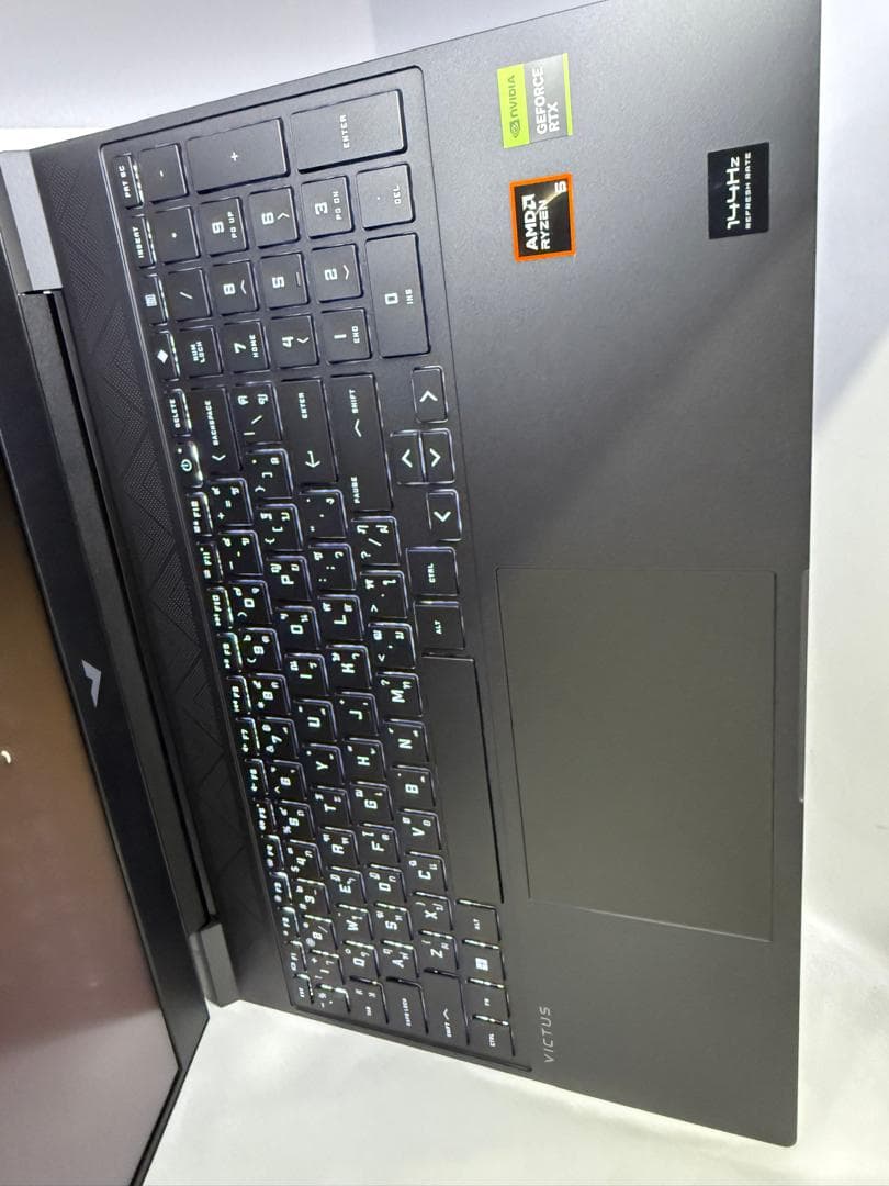 لپ تاپ 15.6 اینچی اچ‌ پی مدل Victus 15 Gaming-R5 8645HS-16GB DDR5-1000GB SSD-RTX2050 4GB(ارسال در همان روز کاری) — تصویر ۸