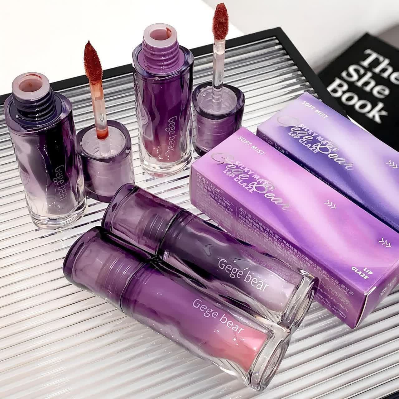 رژلب مخملی مات Gege Bear مدل Silky Matte Lip Glaz پوکه بنفش وارداتی — تصویر ۲