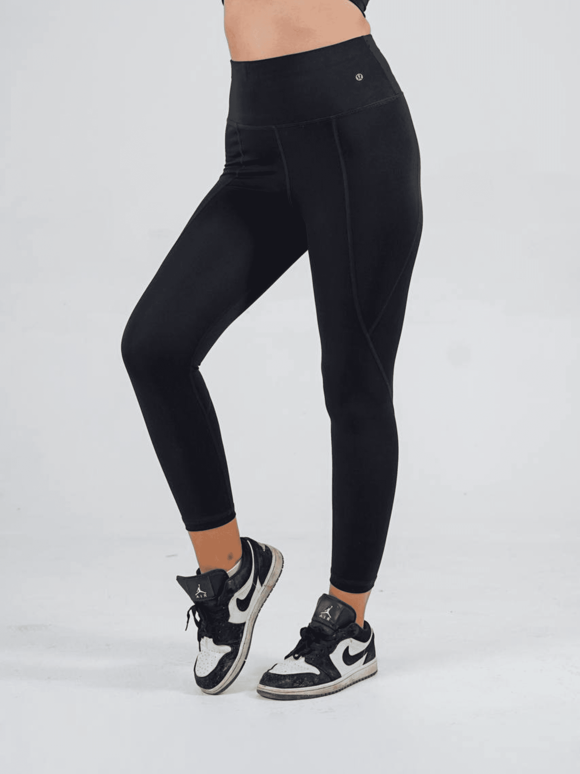 ست نیم تنه و لگ Lululemon — تصویر ۲