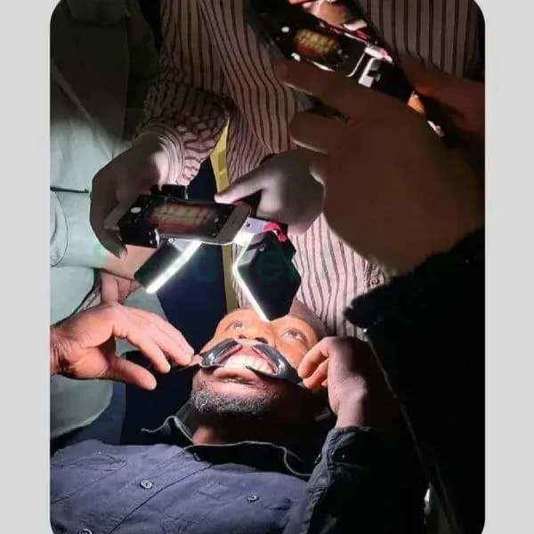 فلاش لایت طرح لبخند SD — تصویر ۲