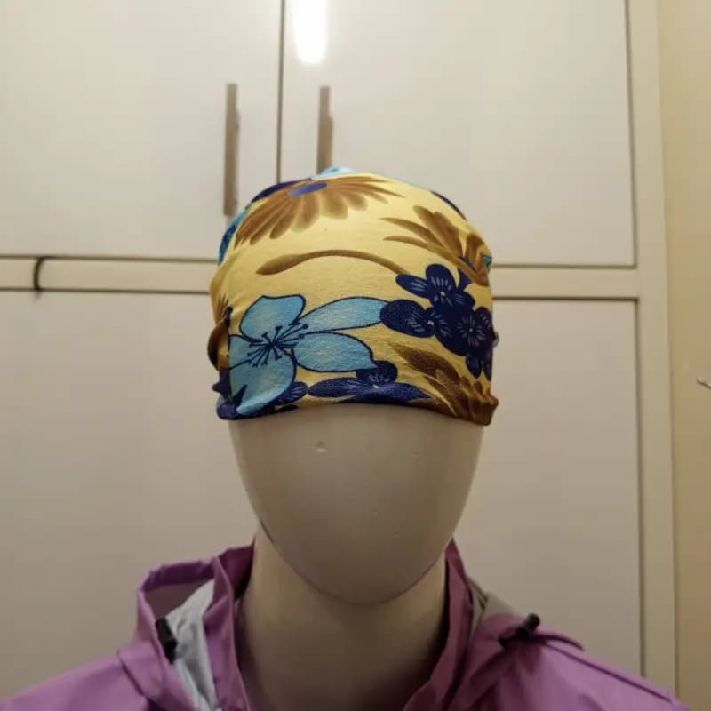 اسکارف ورزشی زرد AJDA طرح گل آبی D07 — تصویر ۷
