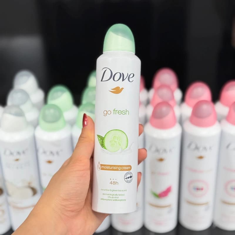 اسپری ضد تعریق زنانه داو با رایحه خیار و چای سبز 250میل Dove