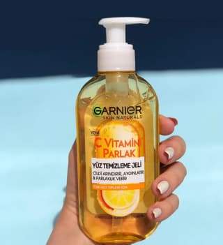 ژل شستشوی صورت مدل Vitamin C حجم 200 میل گارنیر | Garnier — تصویر ۳