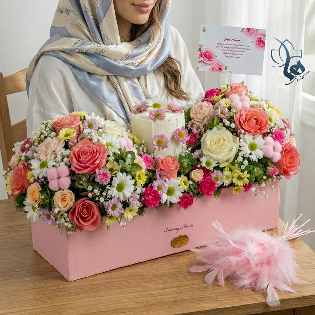 باکس گل و کیک تولد مدل شیرین — تصویر ۲