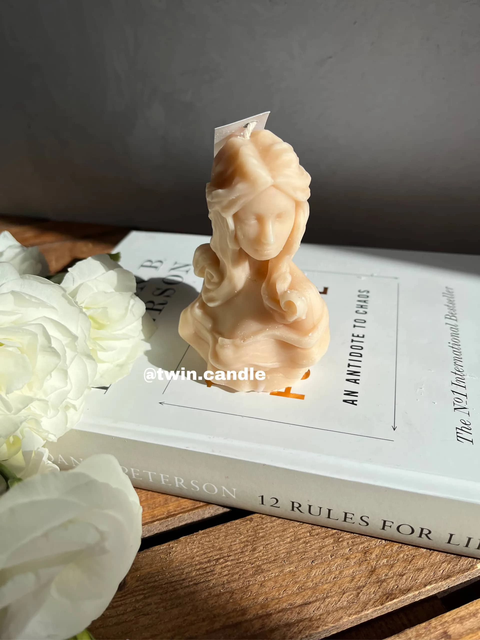 شمع ایزابلا — تصویر ۸