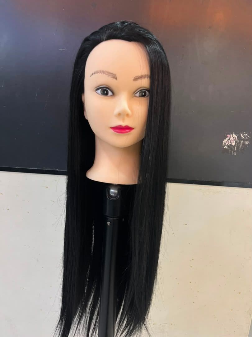 کله مانکن مو مخصوص کوتاهی با پایه رومیزی/کد 3289 — تصویر ۷