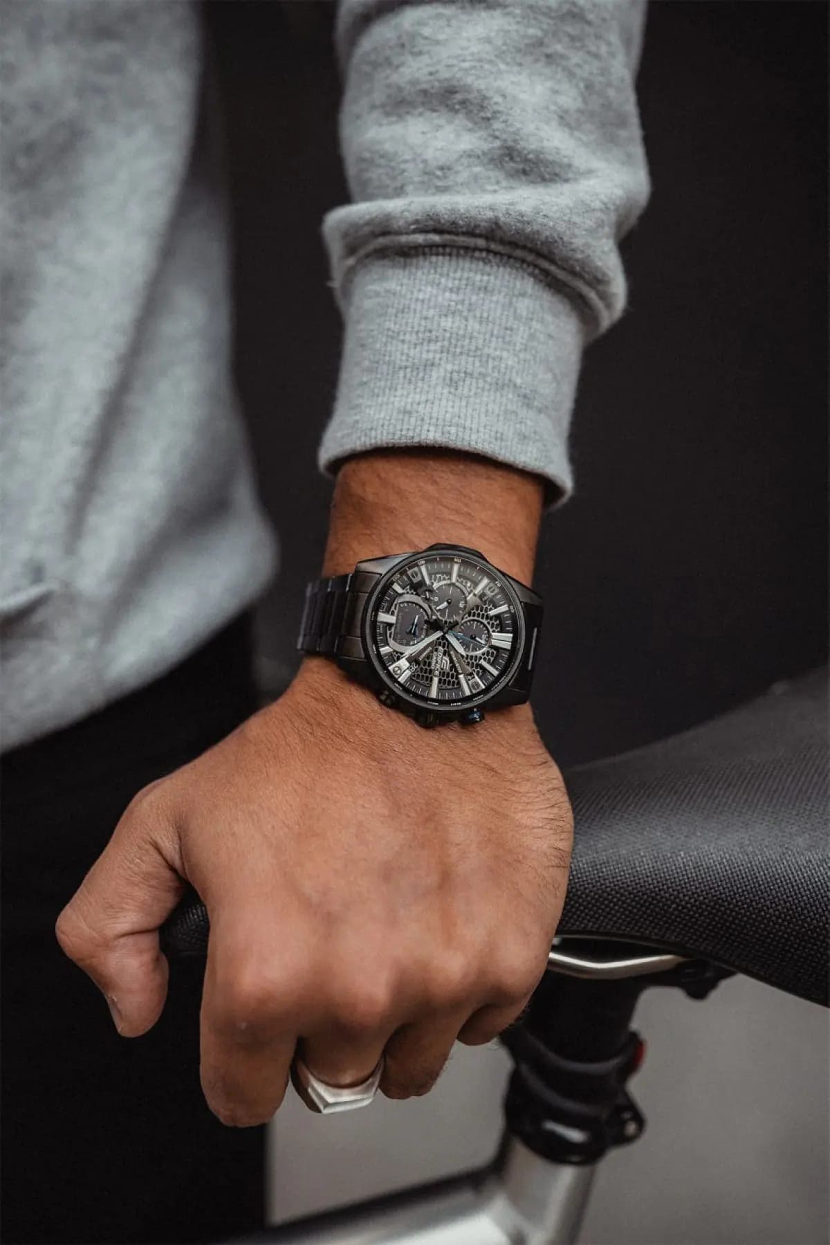 ساعت مچی EDIFICEمدل CASIO -EQB-1200DC-1ADR — تصویر ۴
