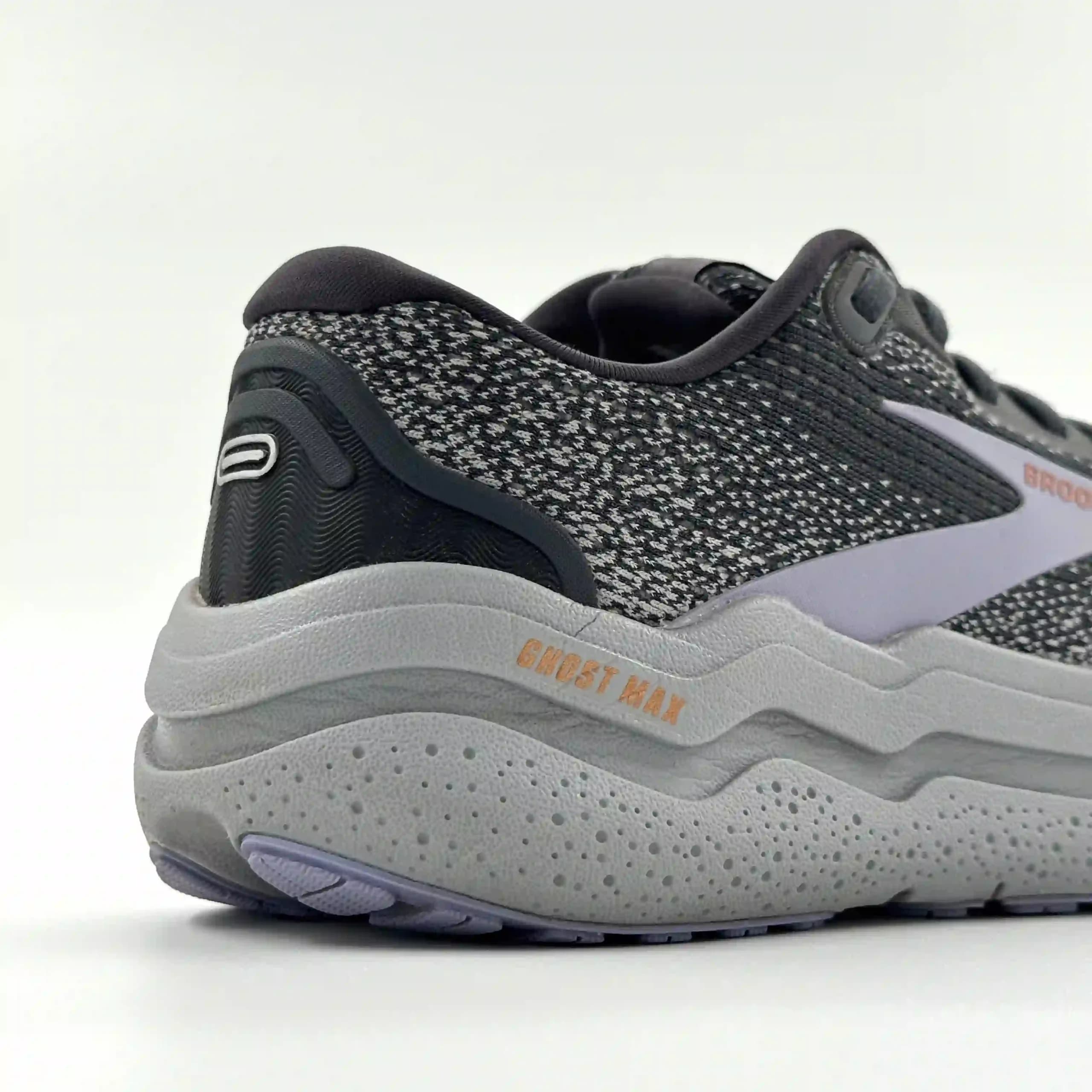 بروکس گاست مکس BROOKS GHOST MAX 2 مدل 1204201D005 — تصویر ۴